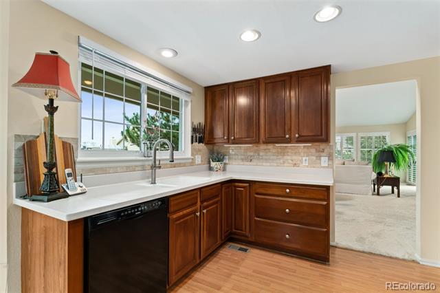 8276 S High Court