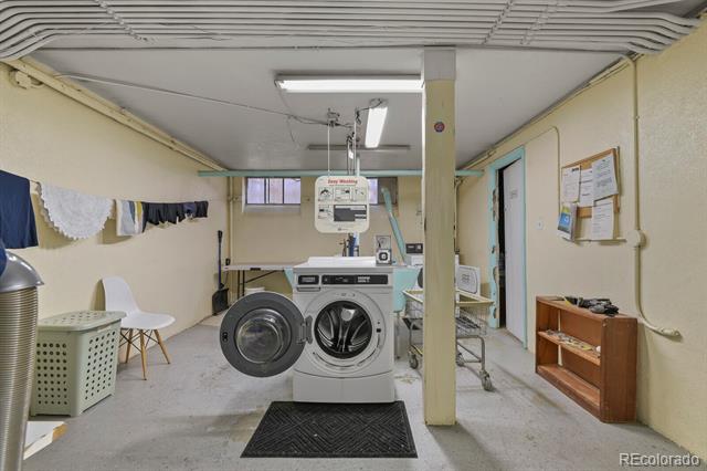 485 S Logan Street Unit: 11