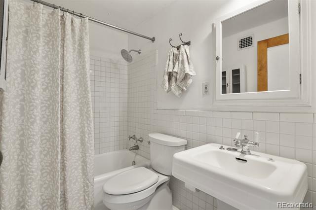 485 S Logan Street Unit: 11