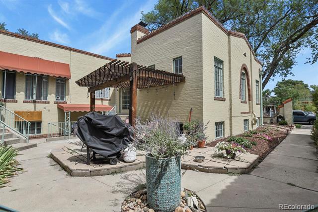 485 S Logan Street Unit: 11