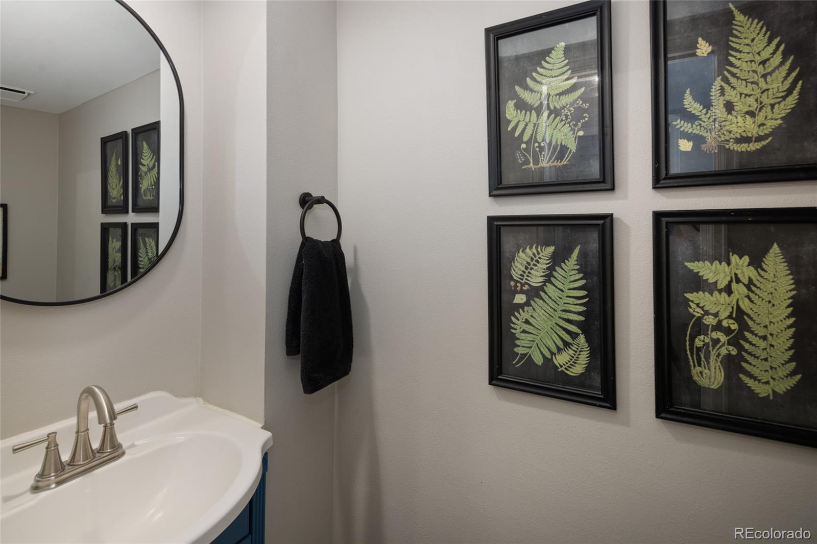 6836 E Briarwood Drive