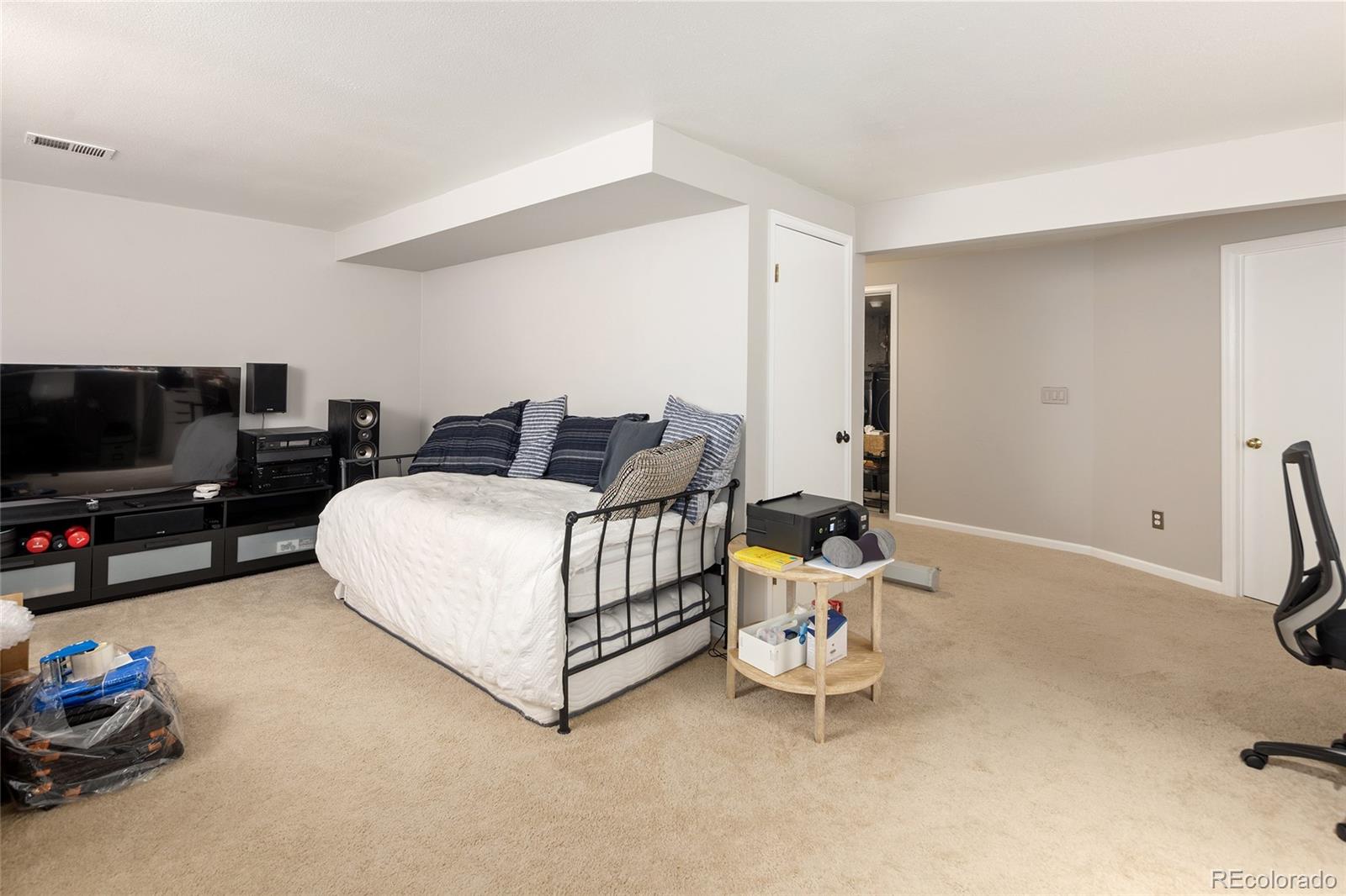 6836 E Briarwood Drive