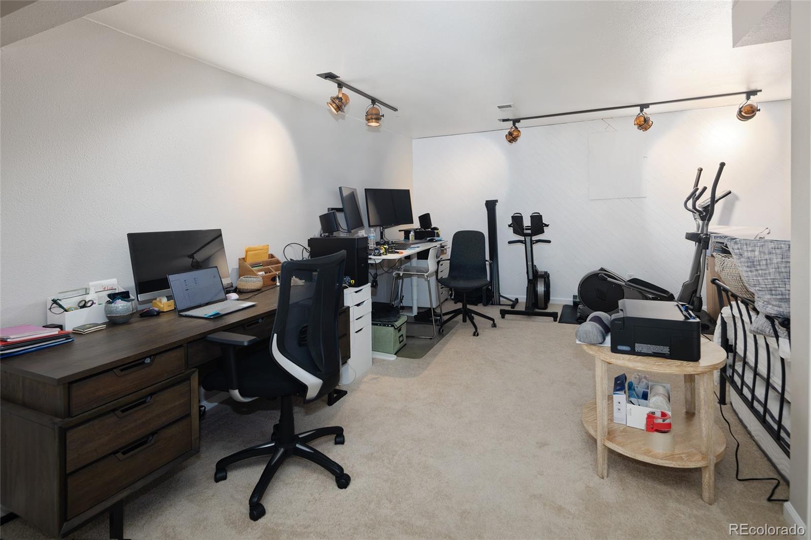 6836 E Briarwood Drive