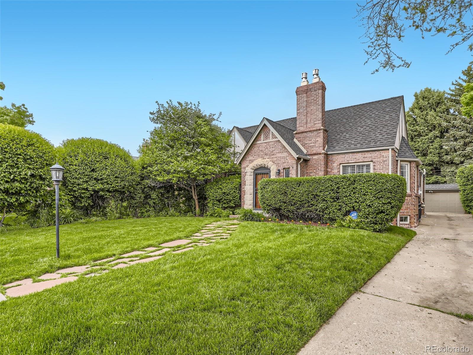 636 Elm Street