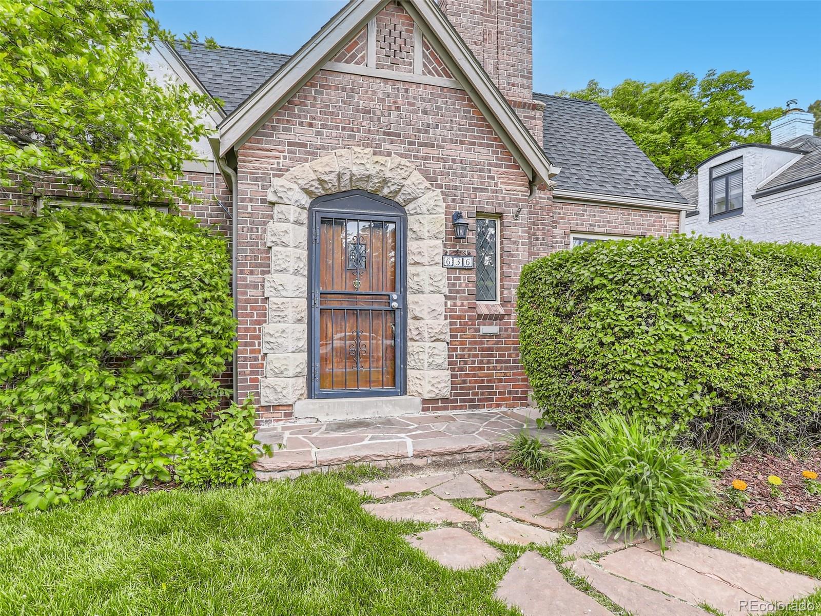 636 Elm Street