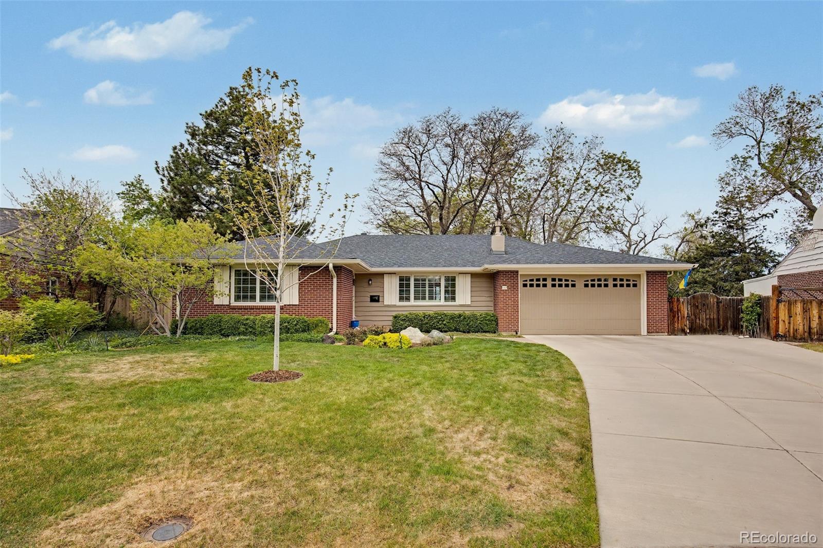 3047 S Holly Place
