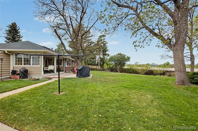 3047 S Holly Place