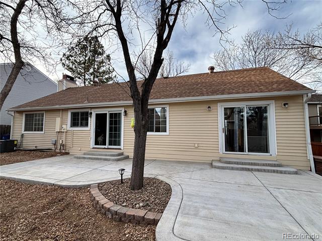 7022 S Glencoe Court