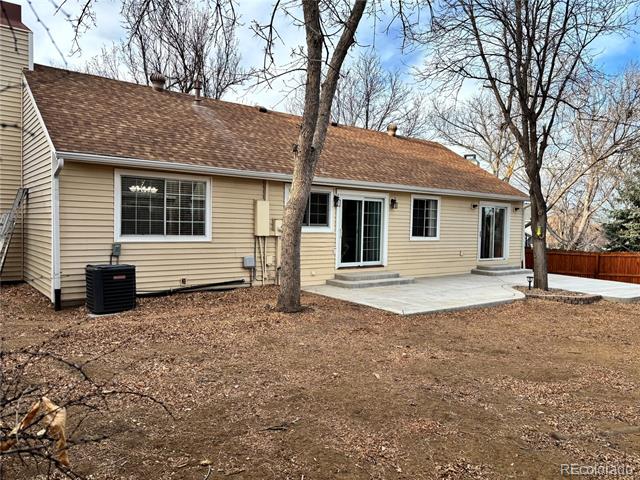 7022 S Glencoe Court