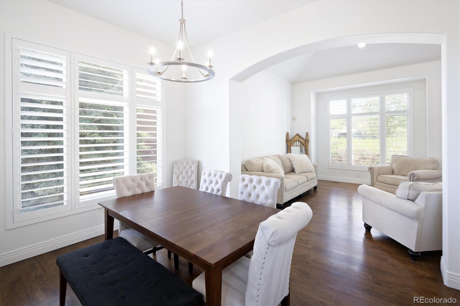 10008 Oak Tree Court