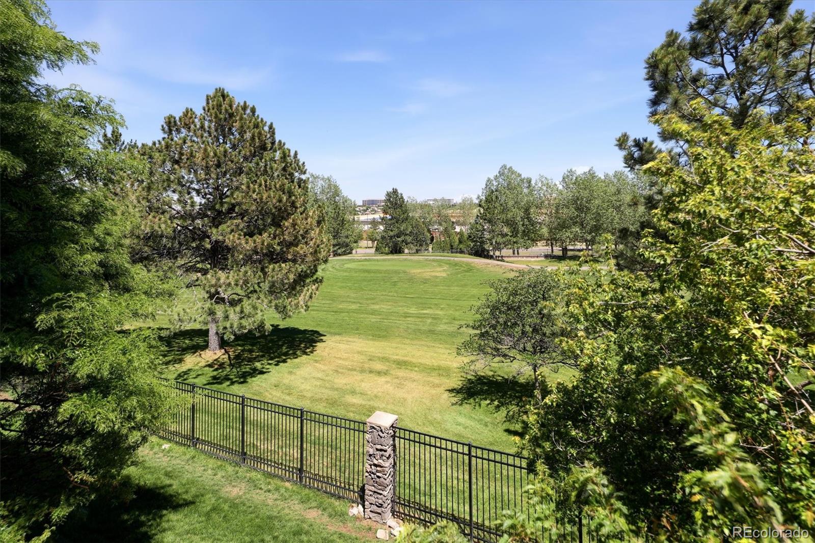 10008 Oak Tree Court