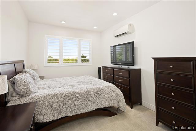10008 Oak Tree Court