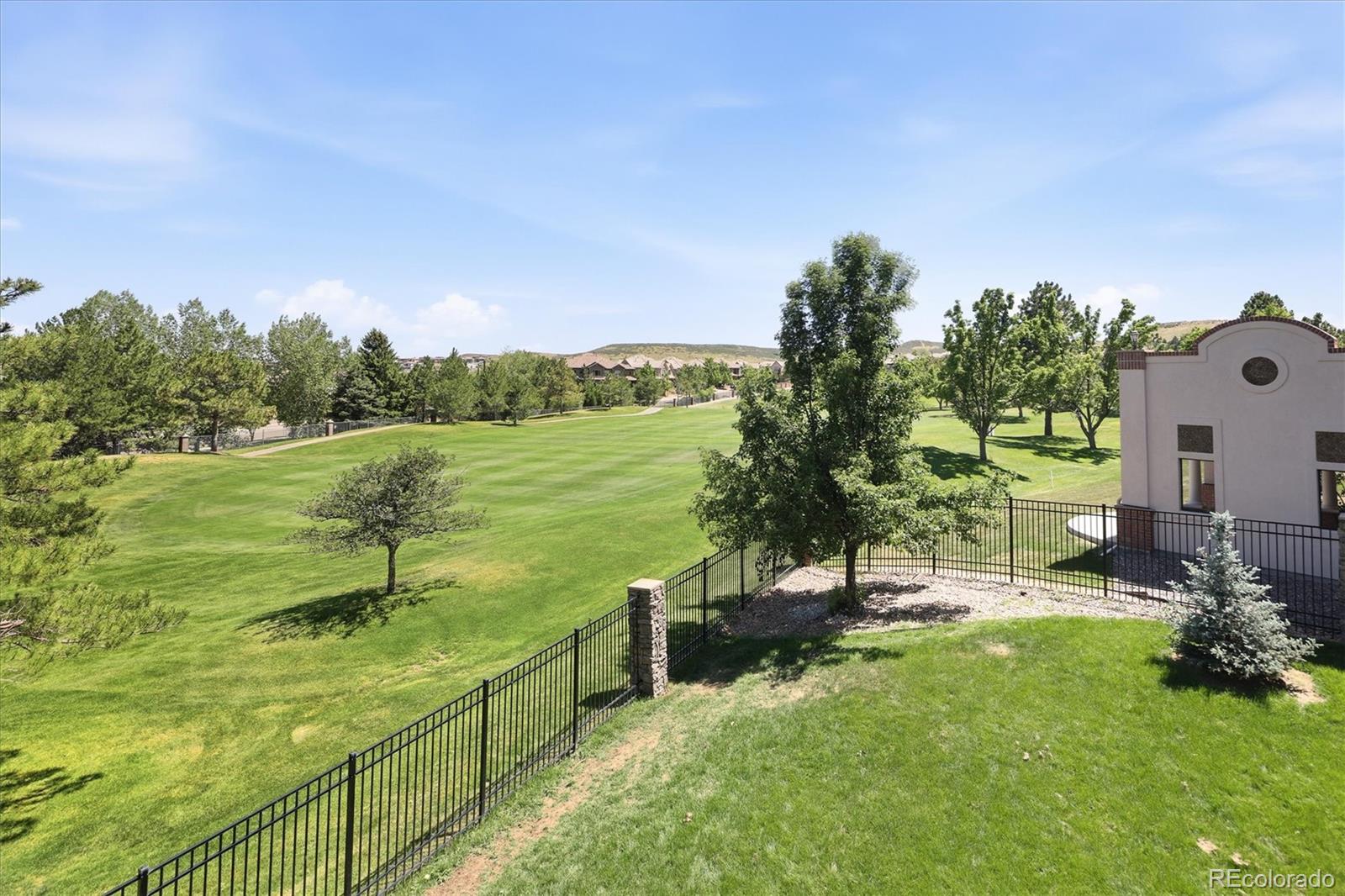 10008 Oak Tree Court