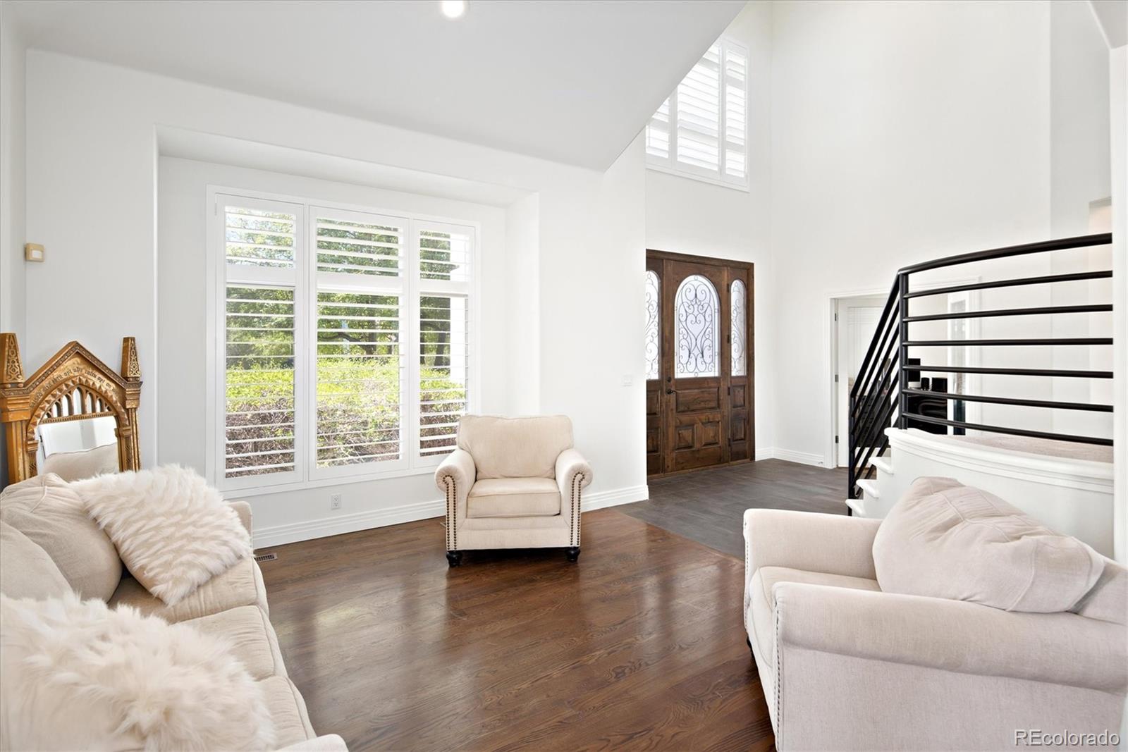 10008 Oak Tree Court