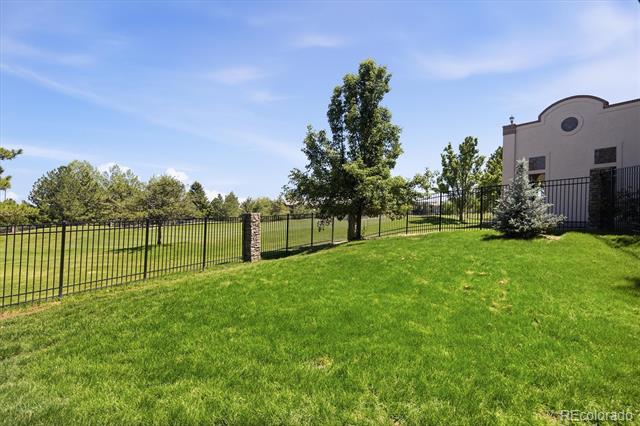 10008 Oak Tree Court