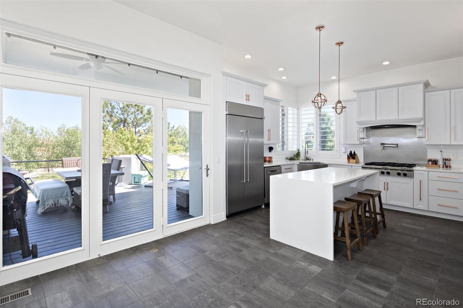 10008 Oak Tree Court