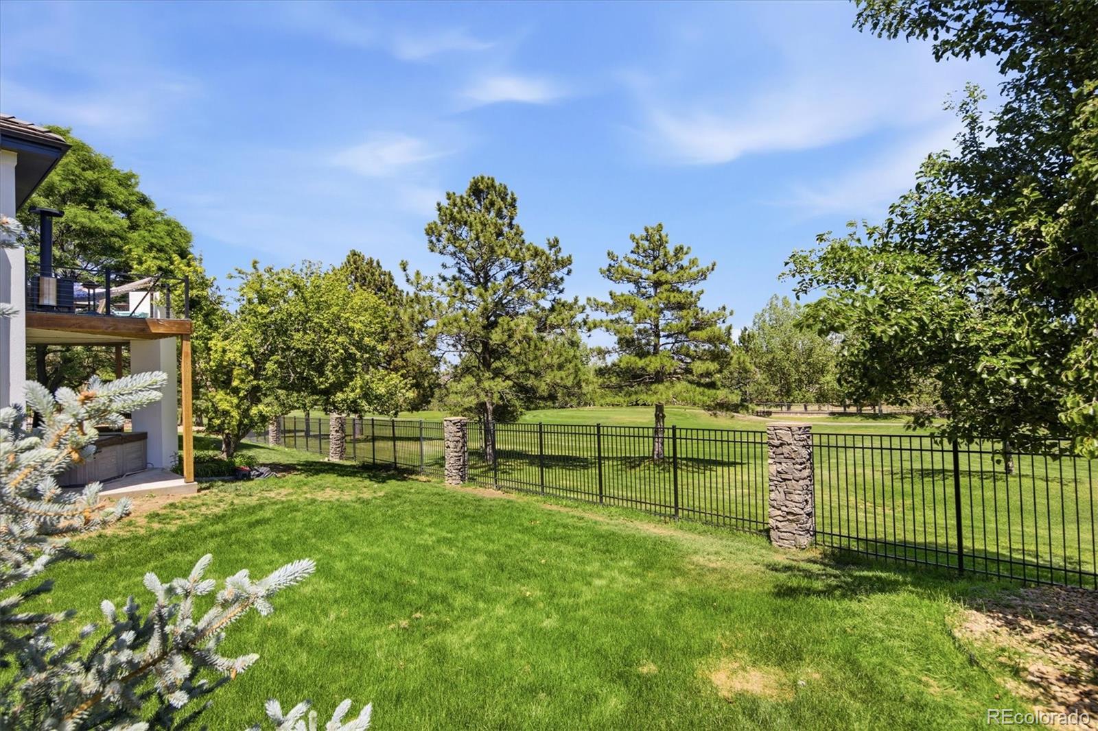 10008 Oak Tree Court