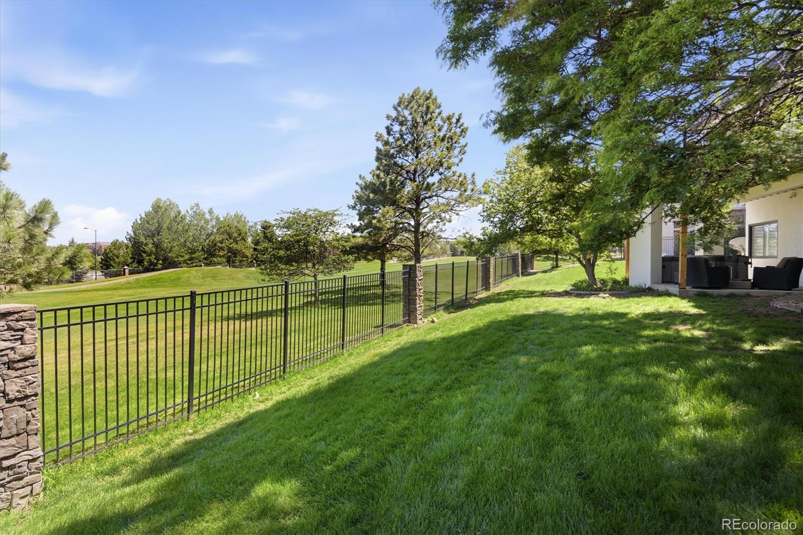 10008 Oak Tree Court