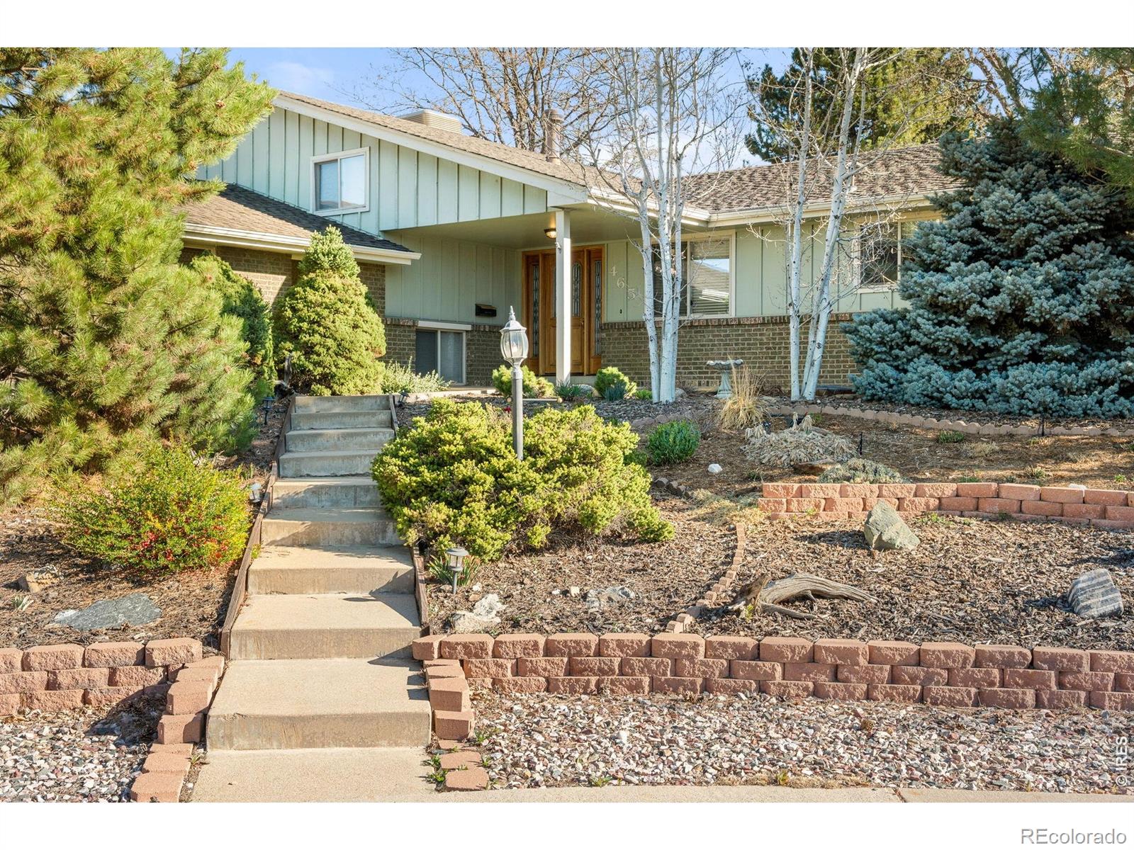 465 W 4th Ave Pl