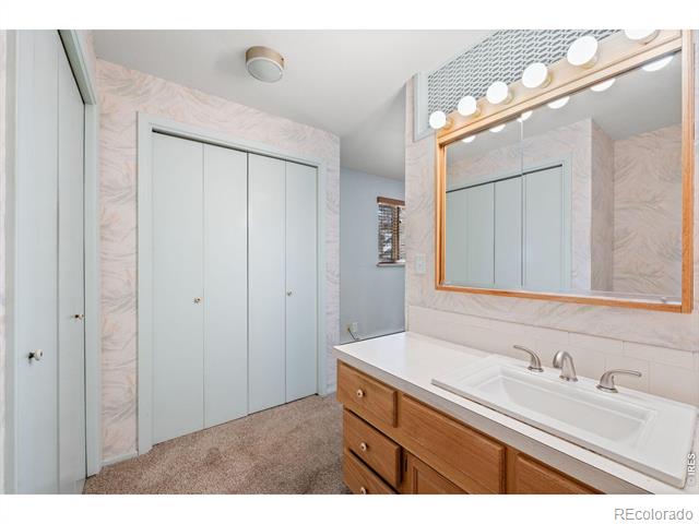 465 W 4th Ave Pl
