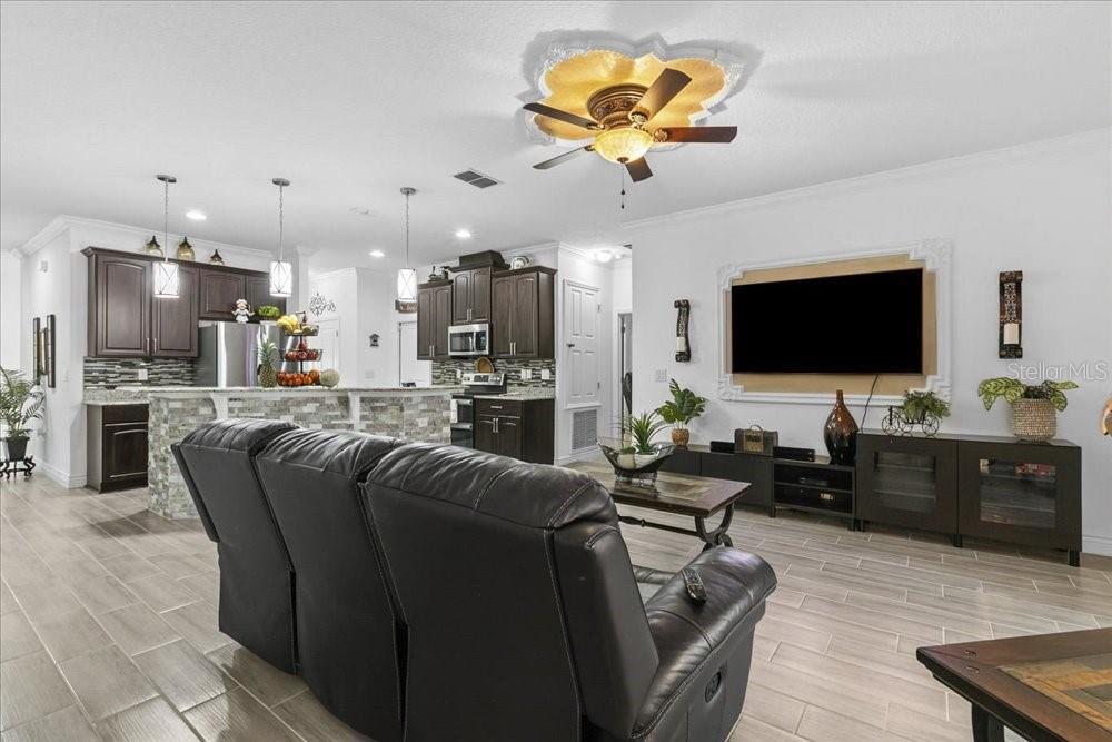 941 RIMINI DR