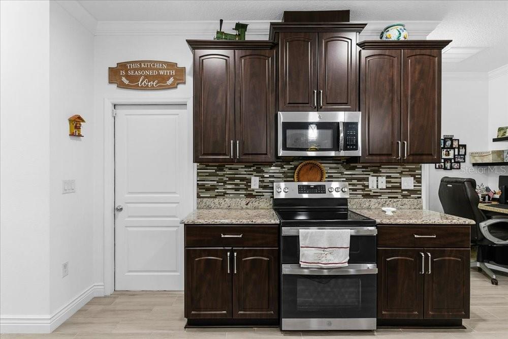 941 RIMINI DR