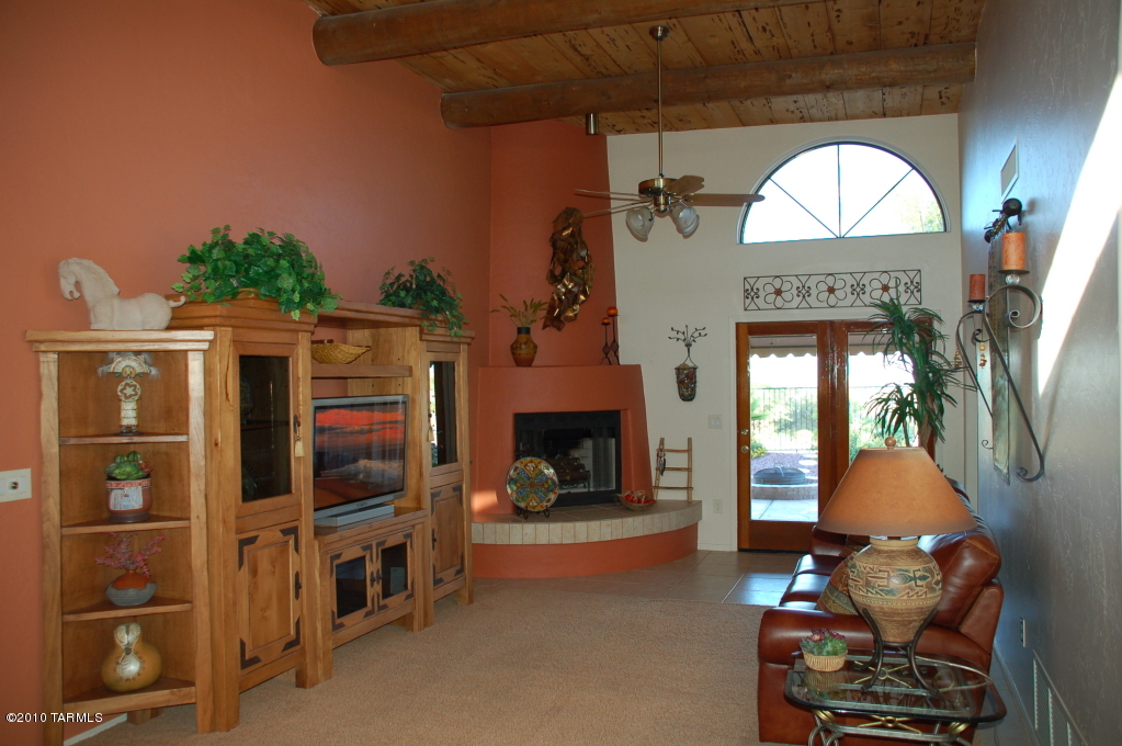10679 N La Quinta