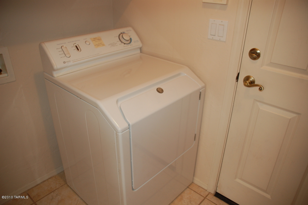 10679 N La Quinta
