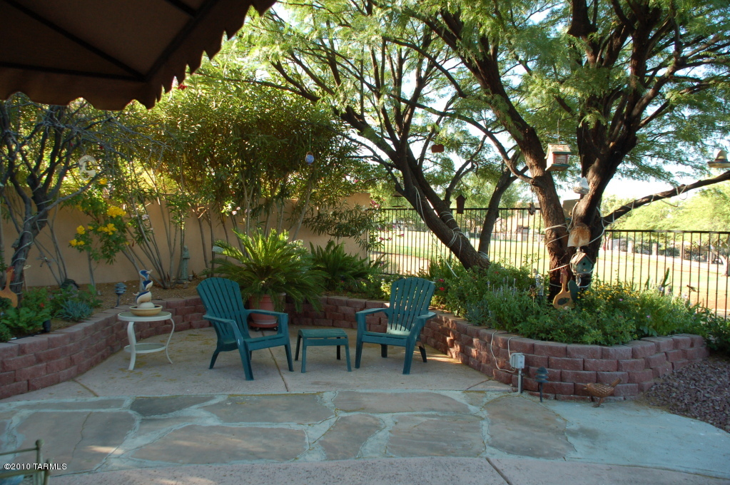 10679 N La Quinta
