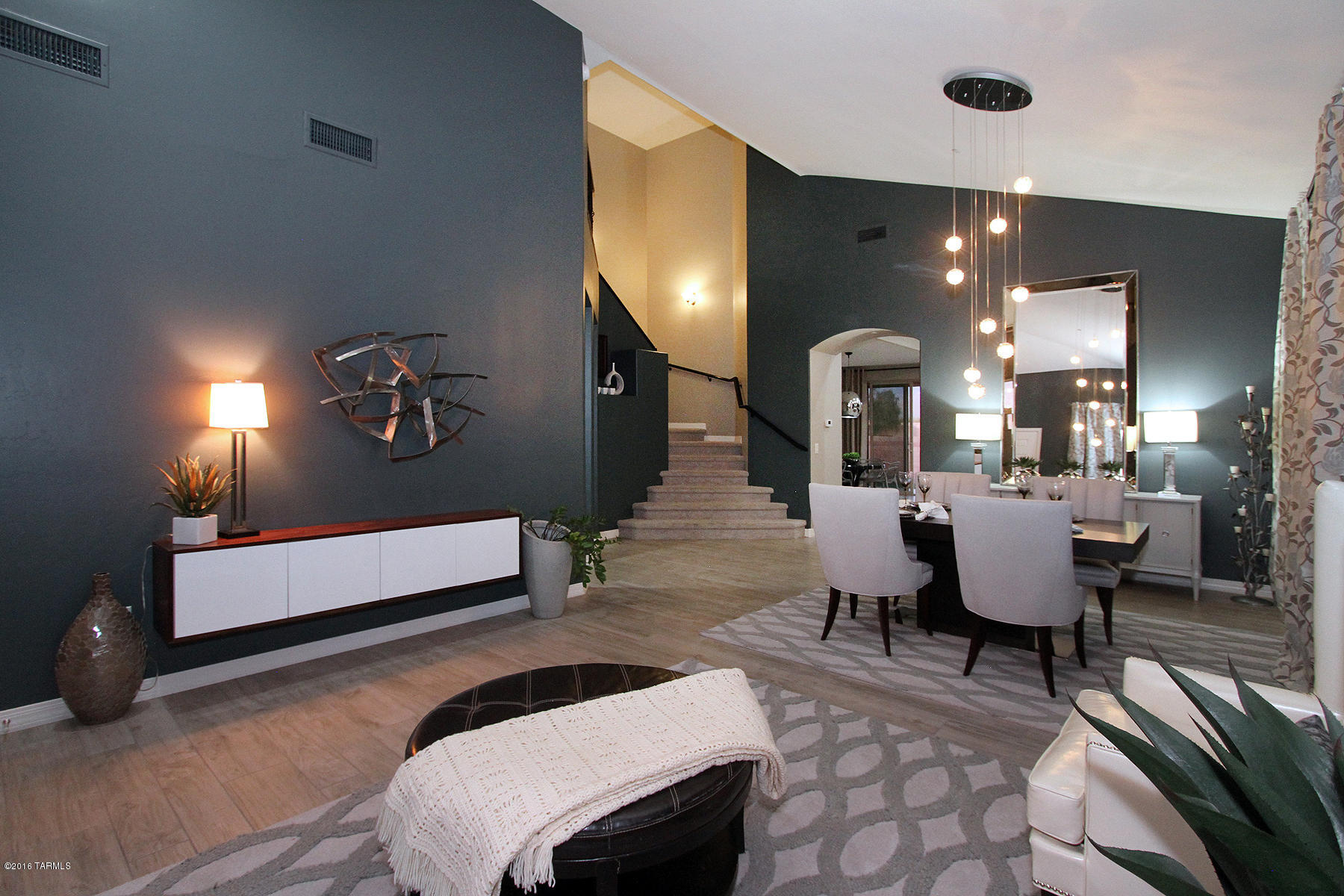 8436 N Gaetano Loop