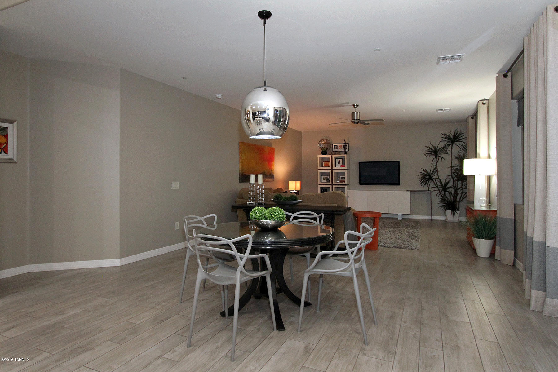 8436 N Gaetano Loop