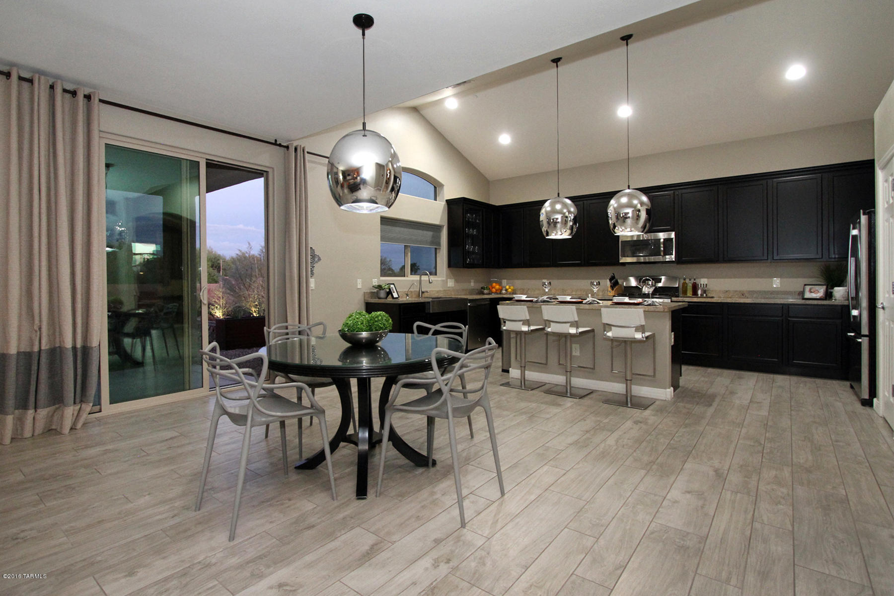 8436 N Gaetano Loop