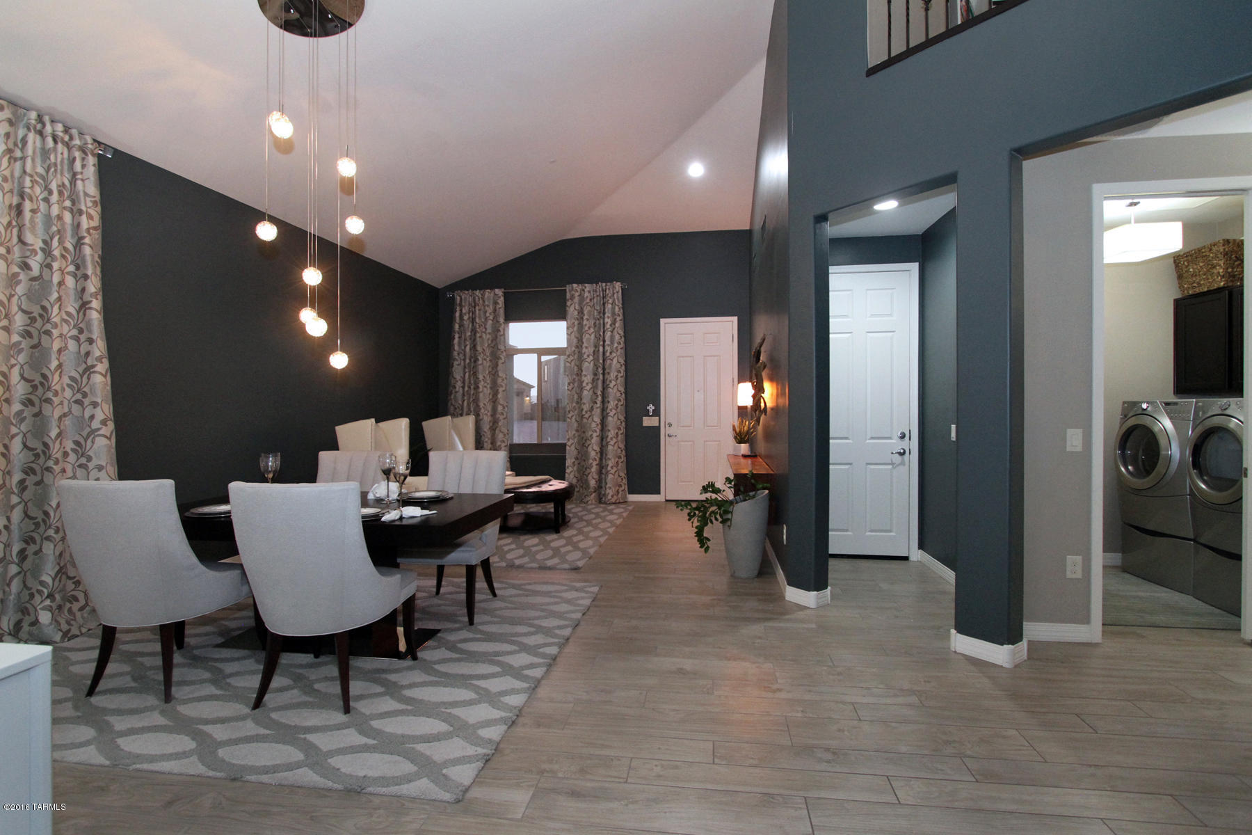 8436 N Gaetano Loop