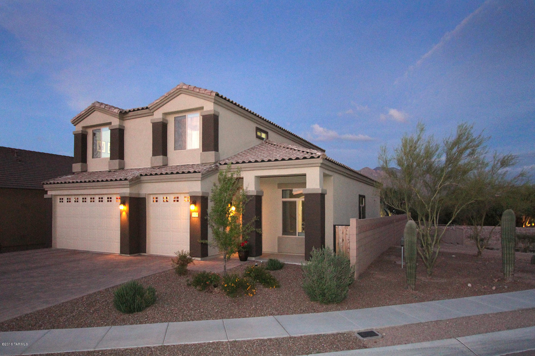 8436 N Gaetano Loop