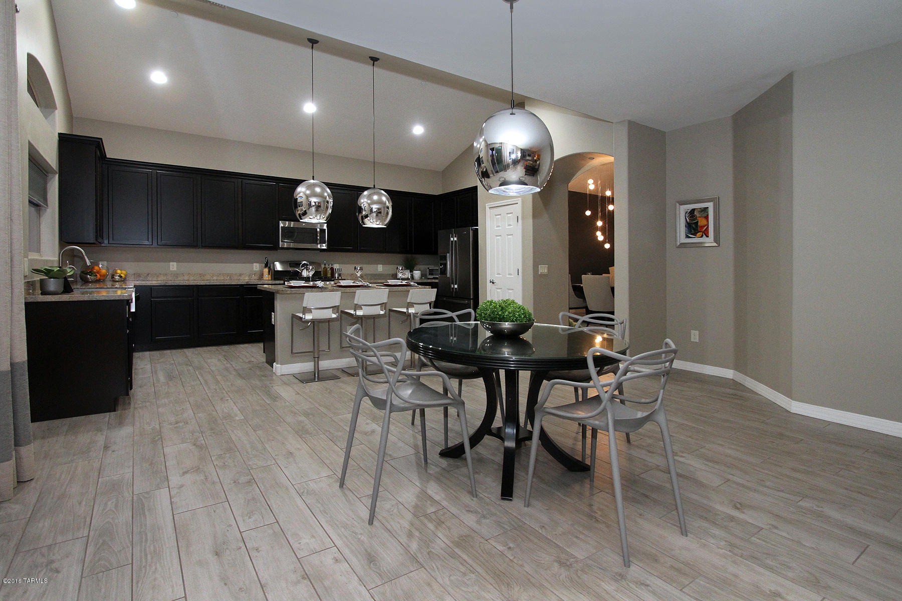8436 N Gaetano Loop