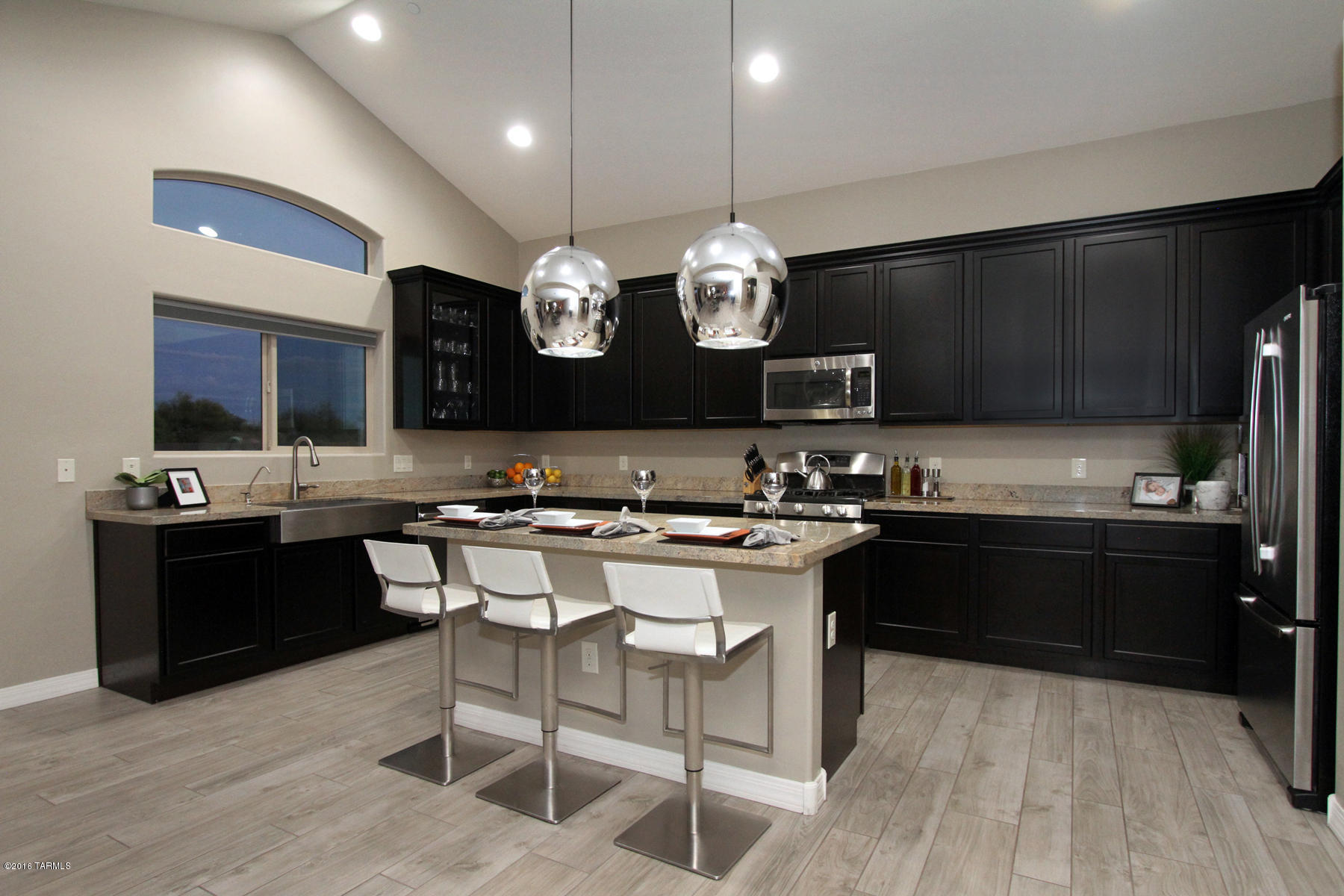 8436 N Gaetano Loop