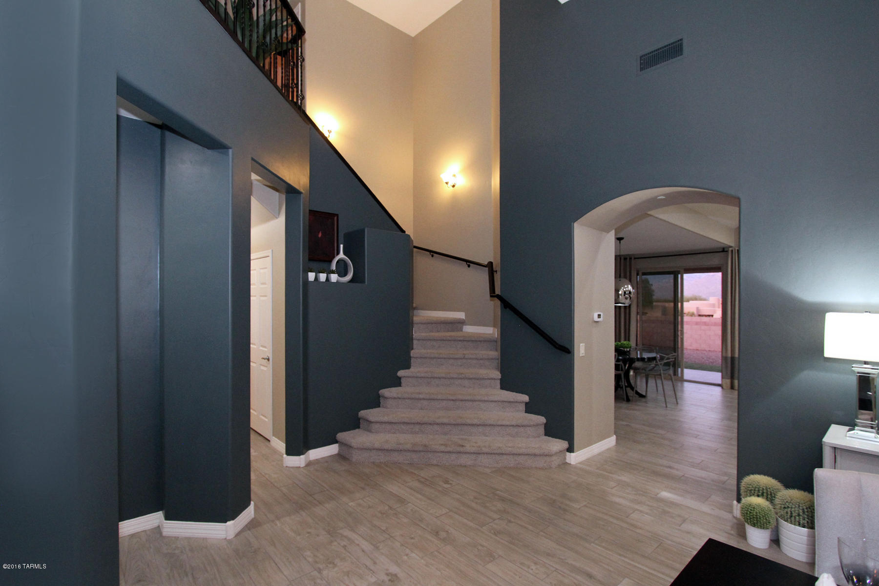 8436 N Gaetano Loop