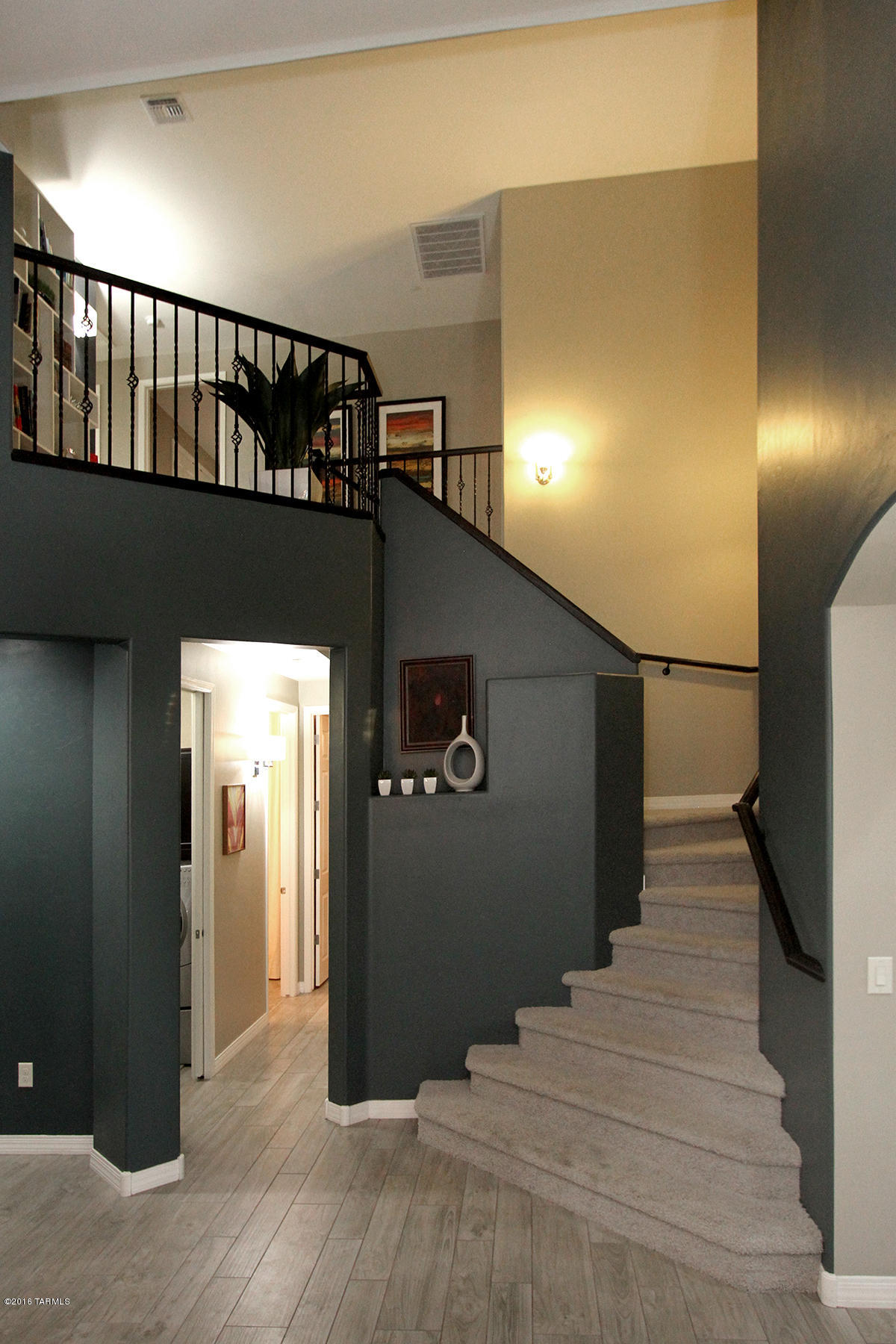 8436 N Gaetano Loop