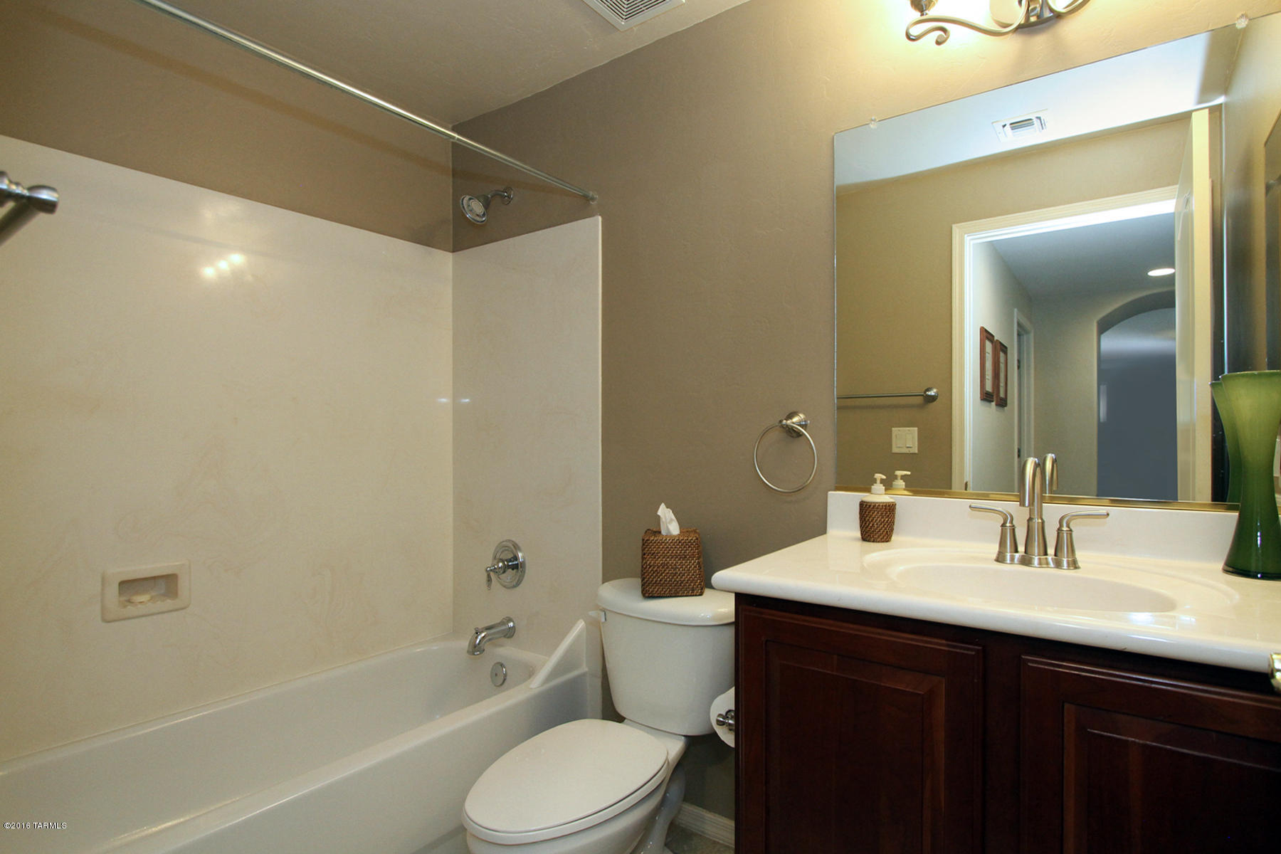 6100 N Placita San Agustin