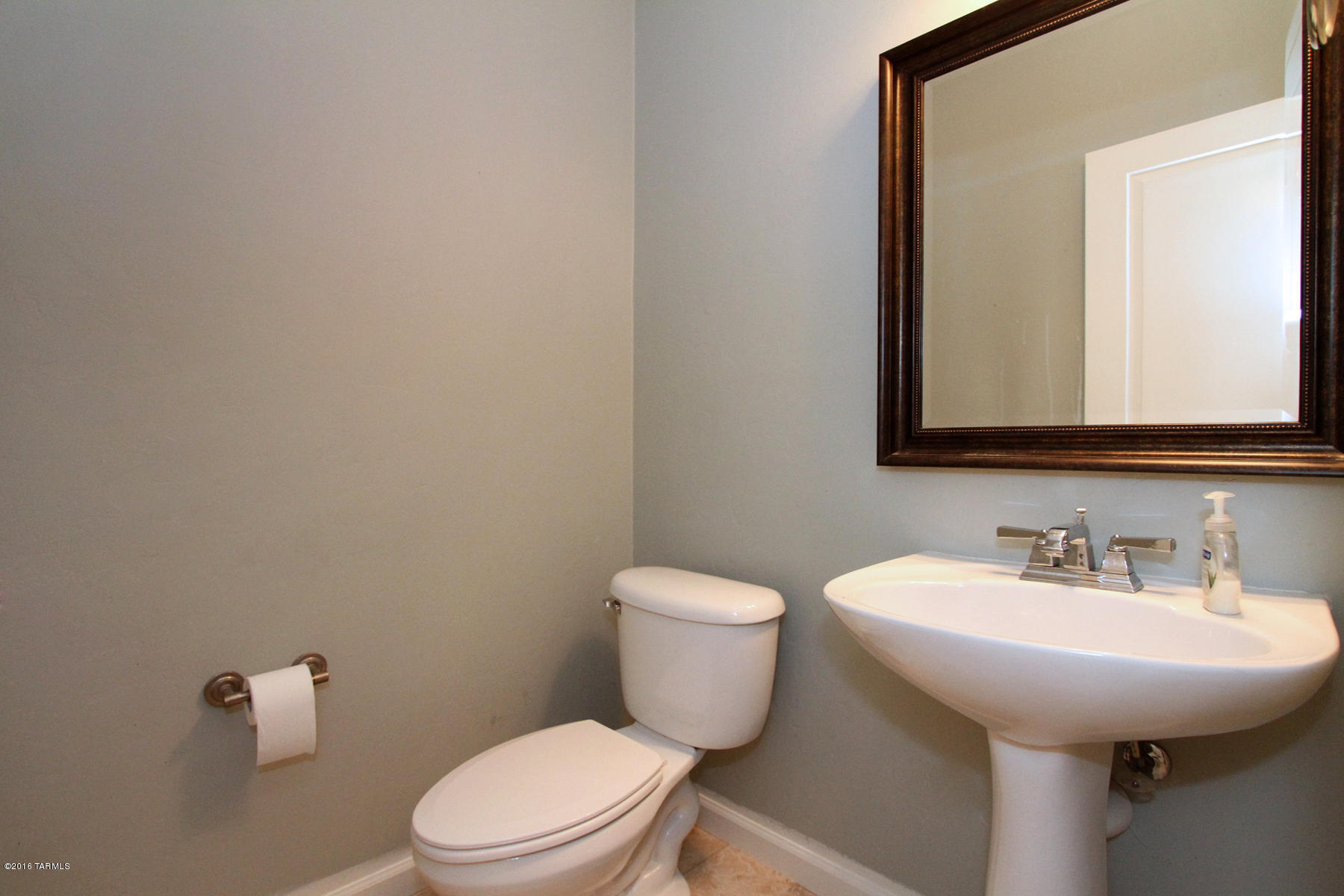 39304 S Mountain Shadow Drive