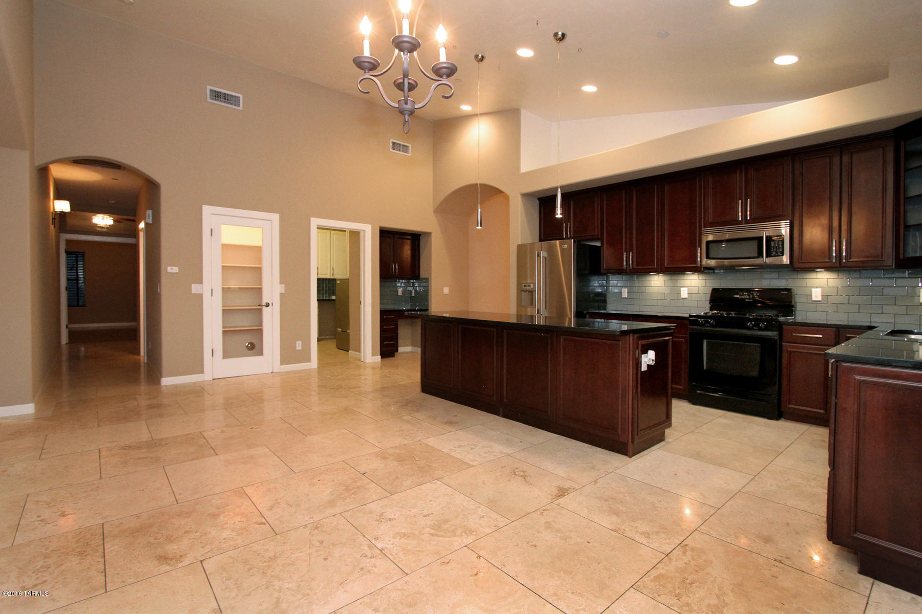 39304 S Mountain Shadow Drive