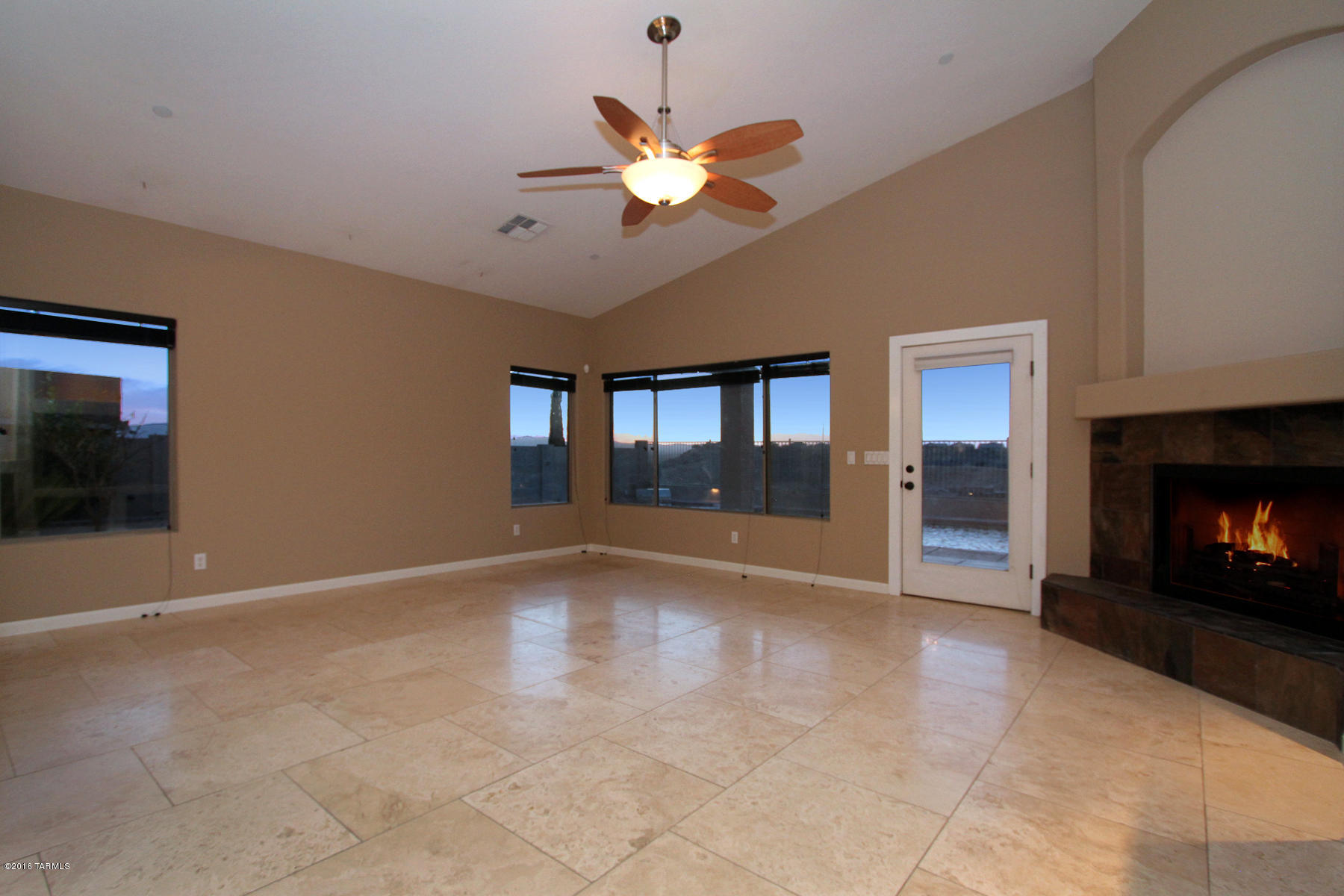 39304 S Mountain Shadow Drive