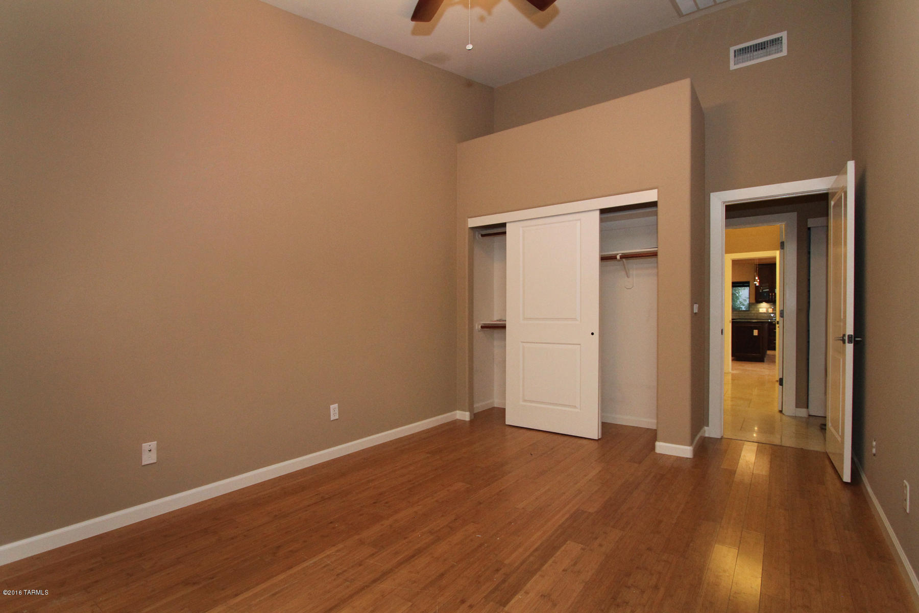 39304 S Mountain Shadow Drive