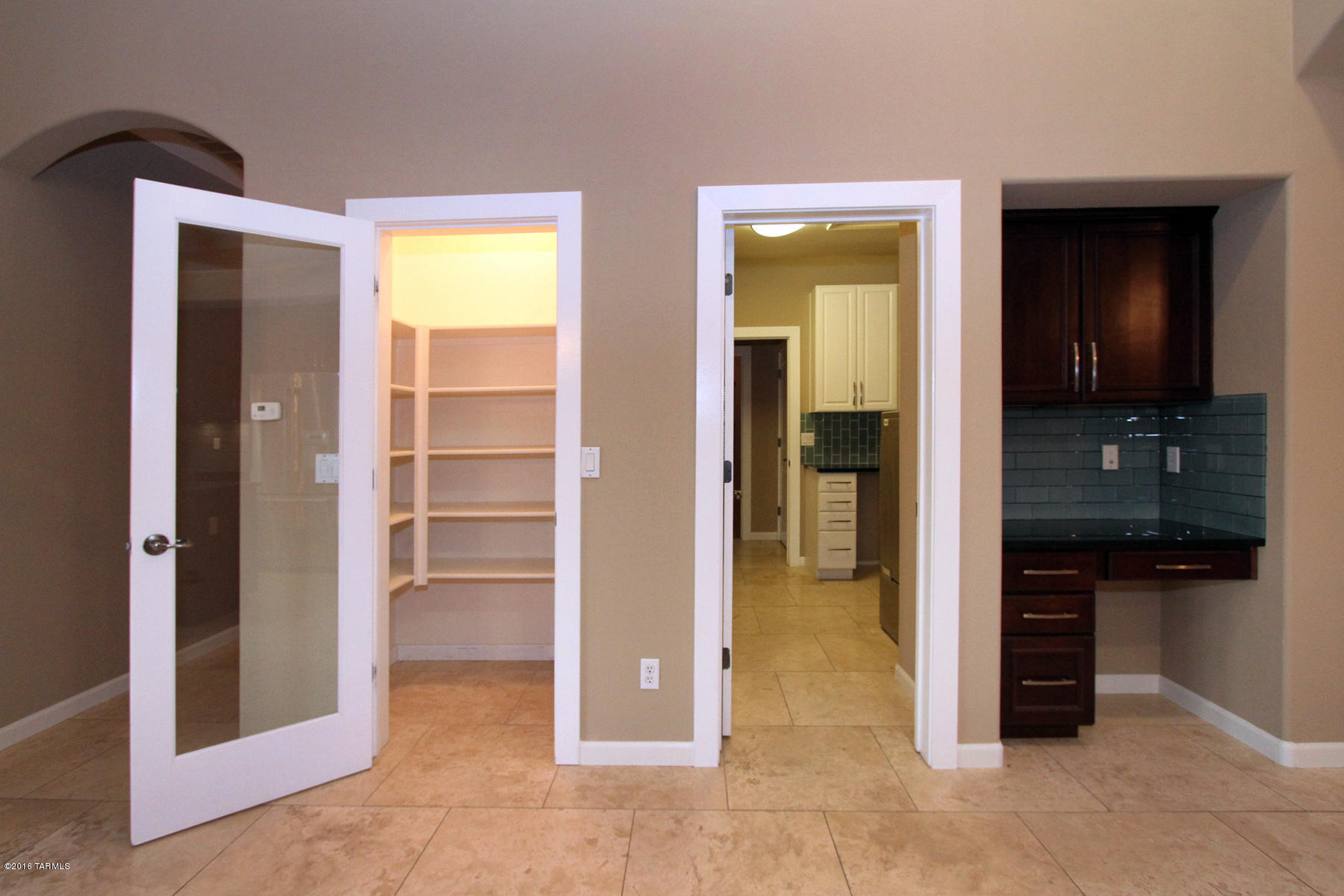 39304 S Mountain Shadow Drive