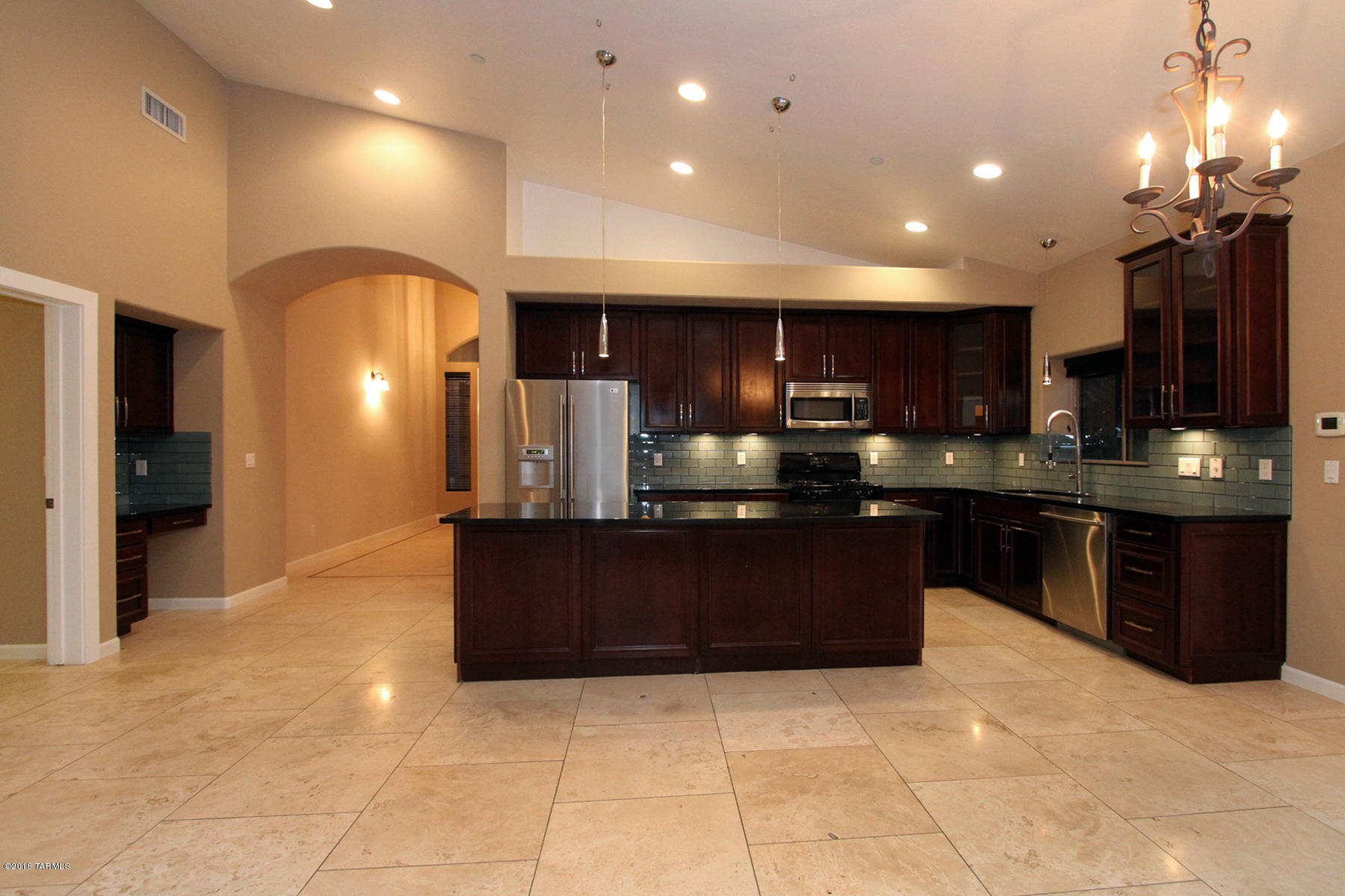 39304 S Mountain Shadow Drive