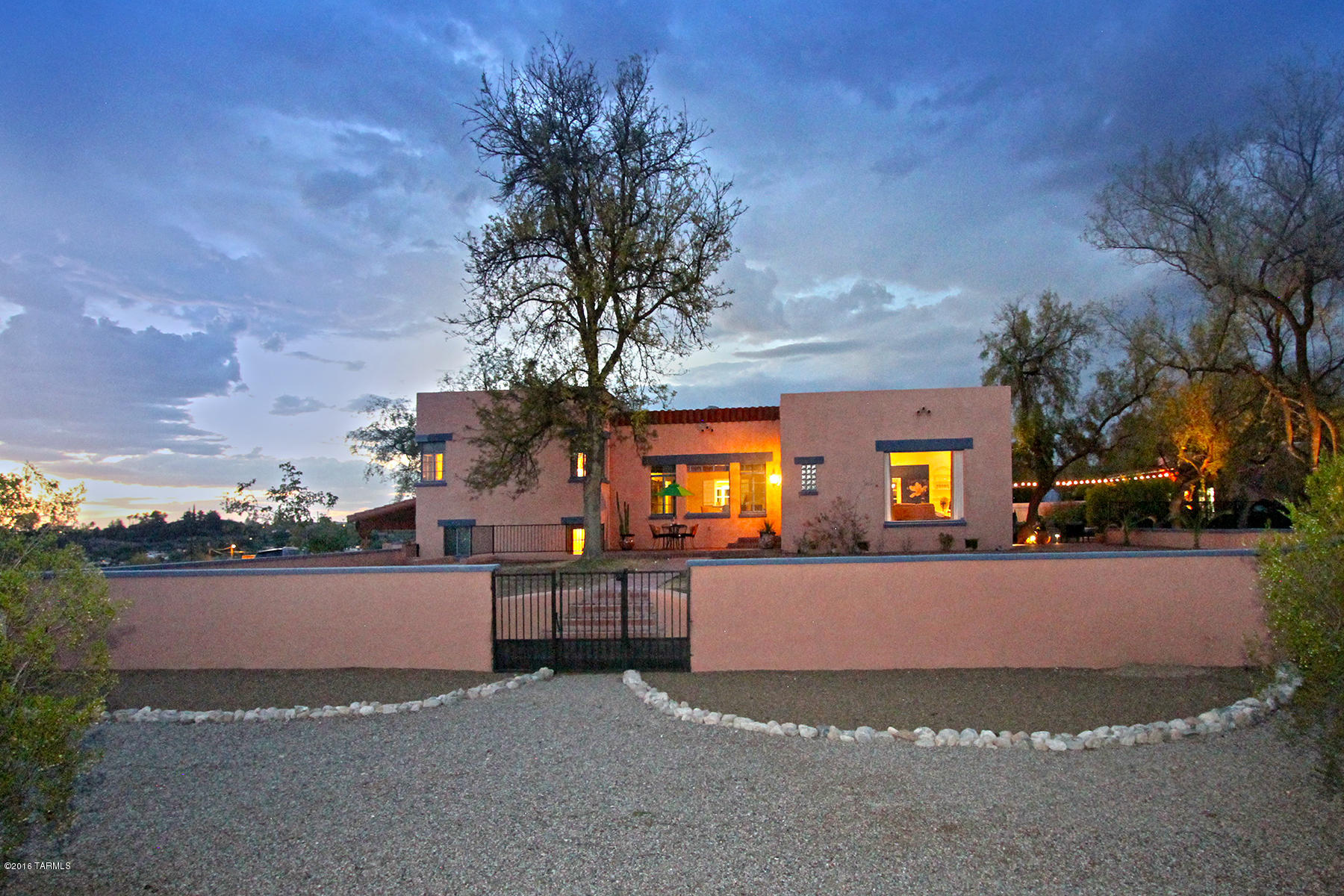 204 W Genematas Drive