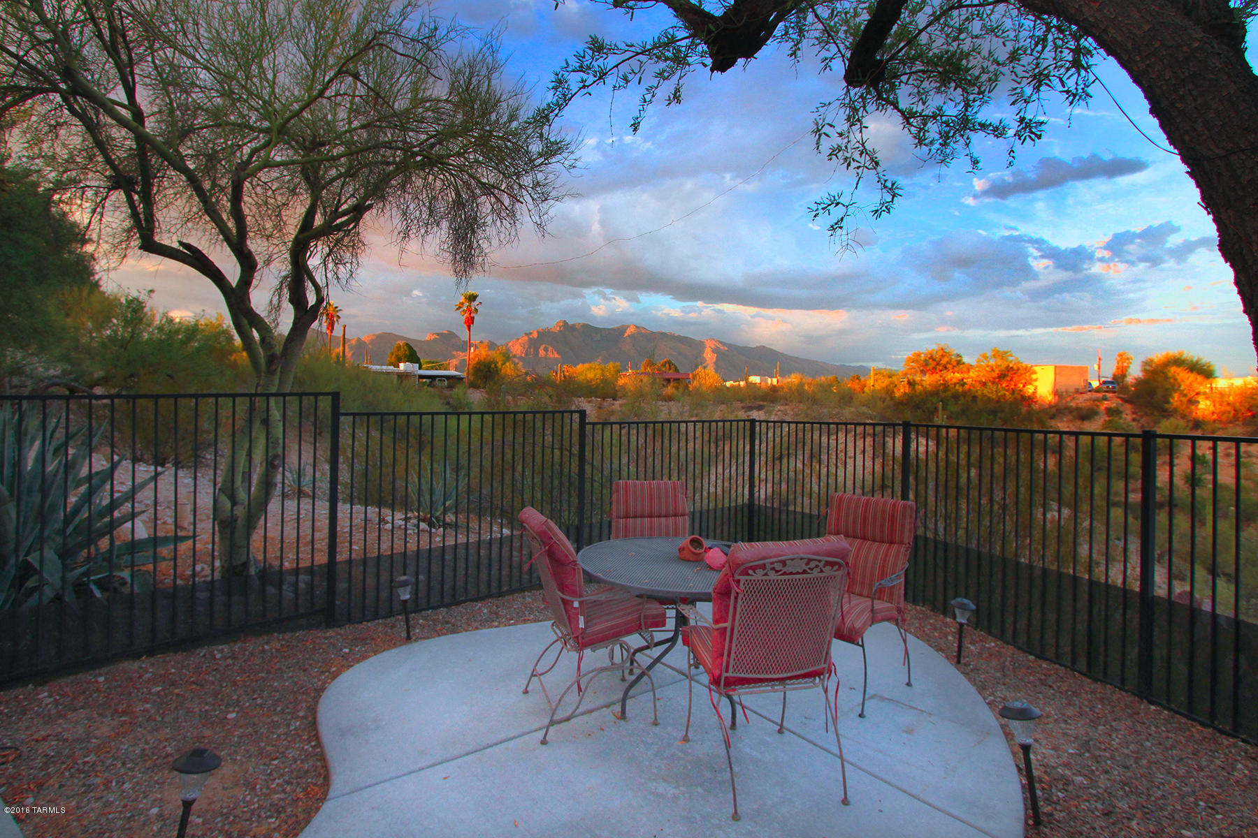 204 W Genematas Drive