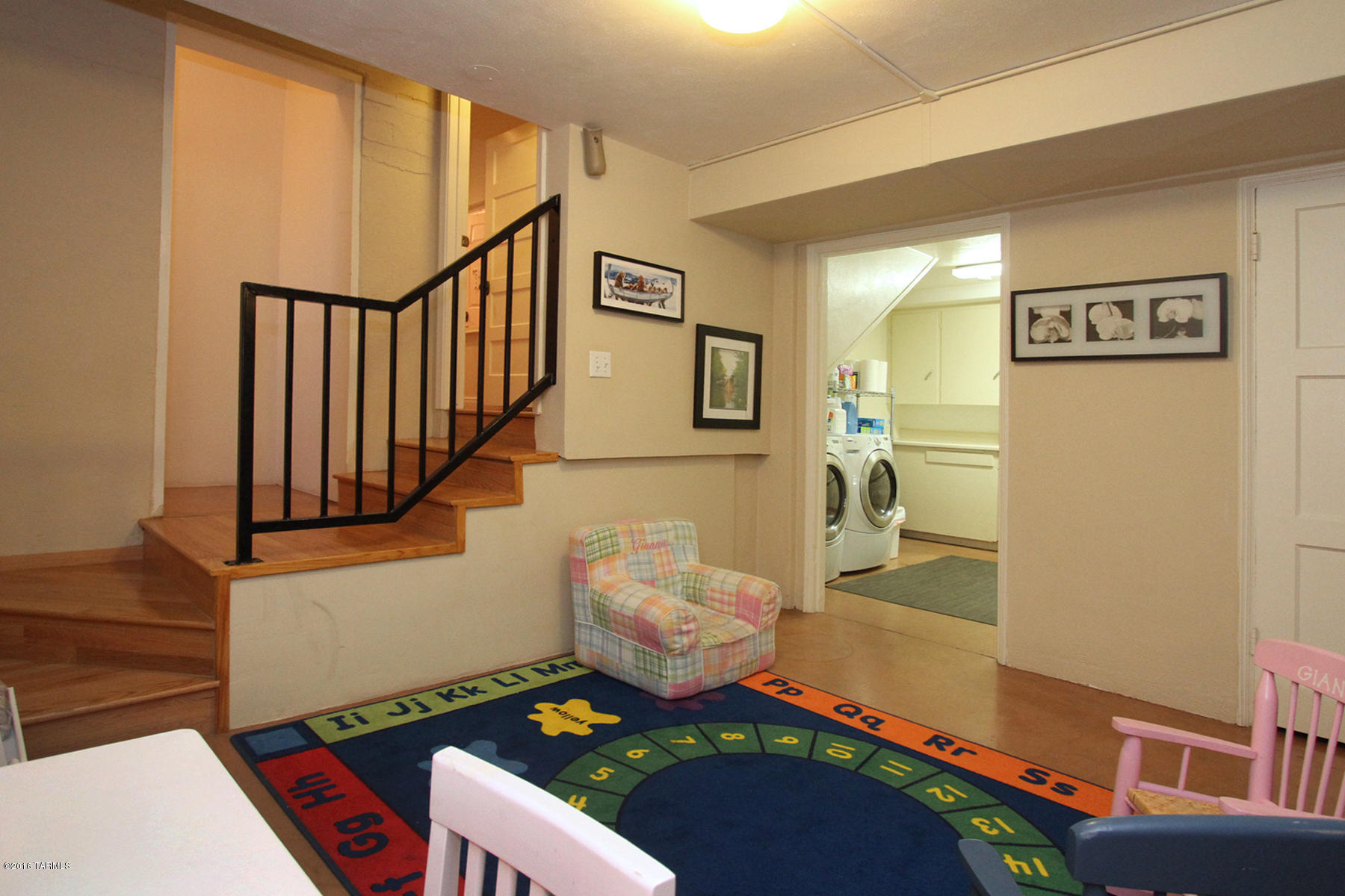 204 W Genematas Drive
