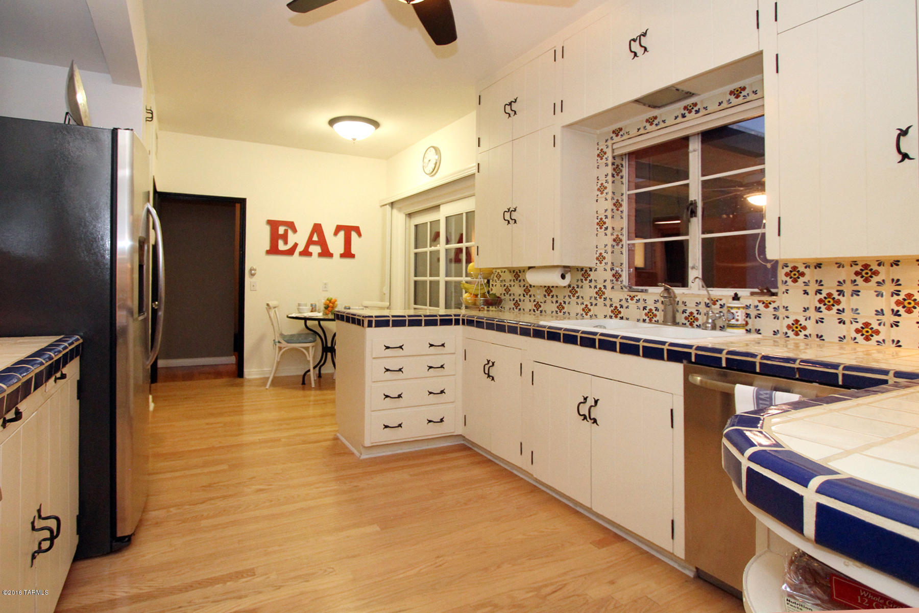 204 W Genematas Drive