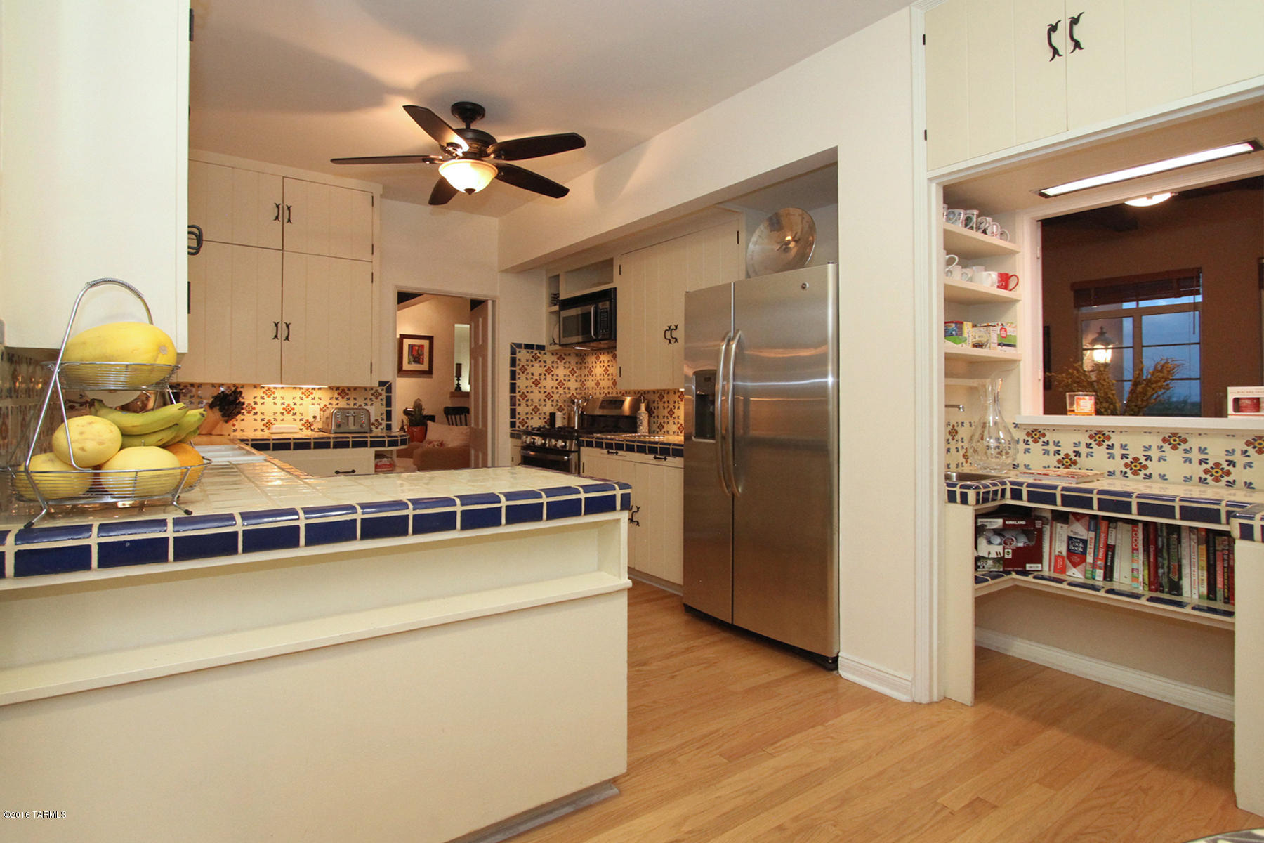 204 W Genematas Drive